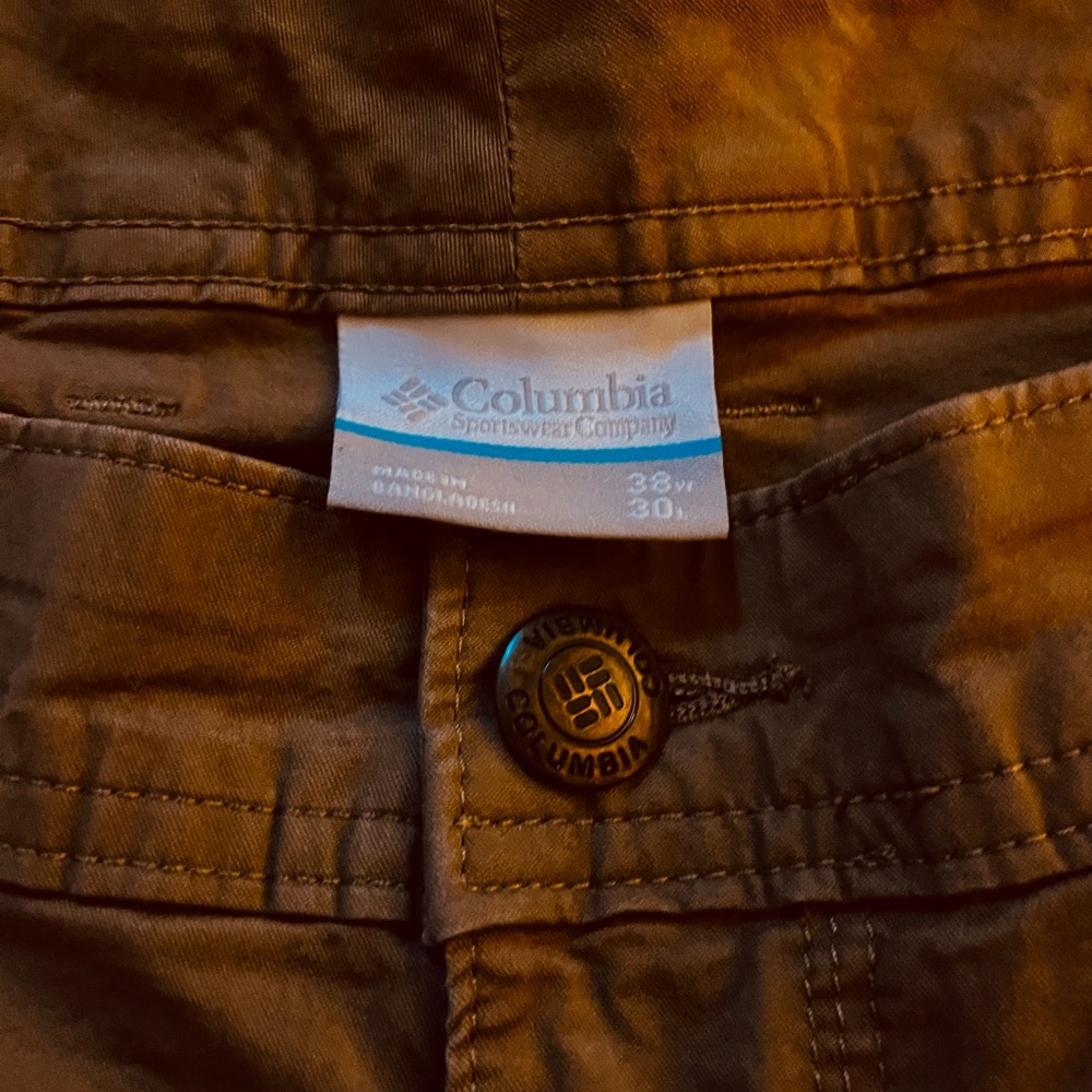 Columbia Tan Casual Pants Men’s 38x30 mid weight and breathable NWOT - Picture 4 of 4